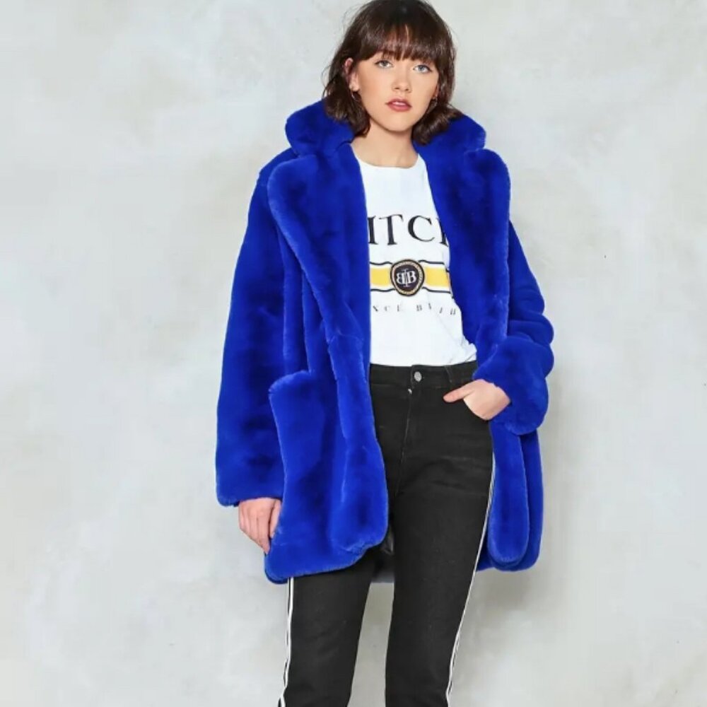 Women’s Royal Blue Faux Fur Jacket – Size 2XL - Picture 8 of 8